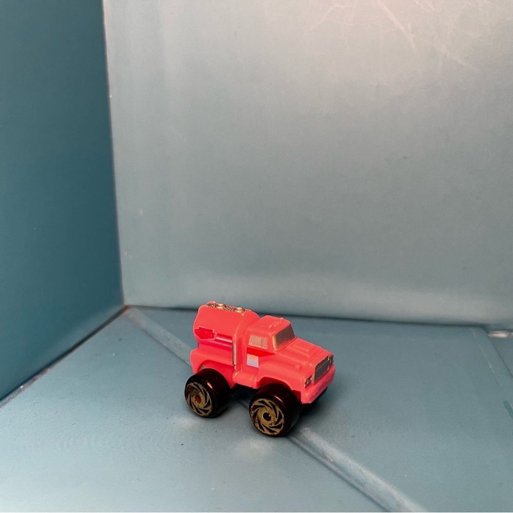 ⭐️ Road Champs Color Change - Tanker Truck 1987